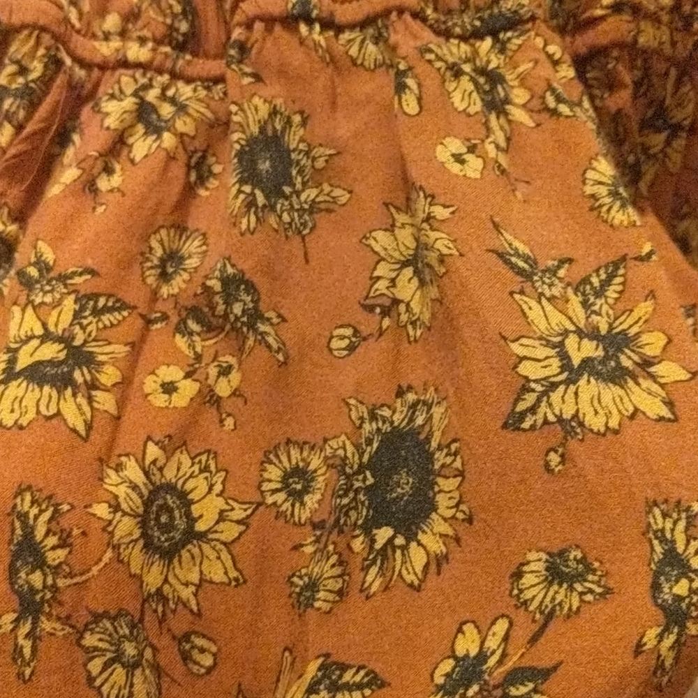 Summer/Fall romper - Picture 2 of 3